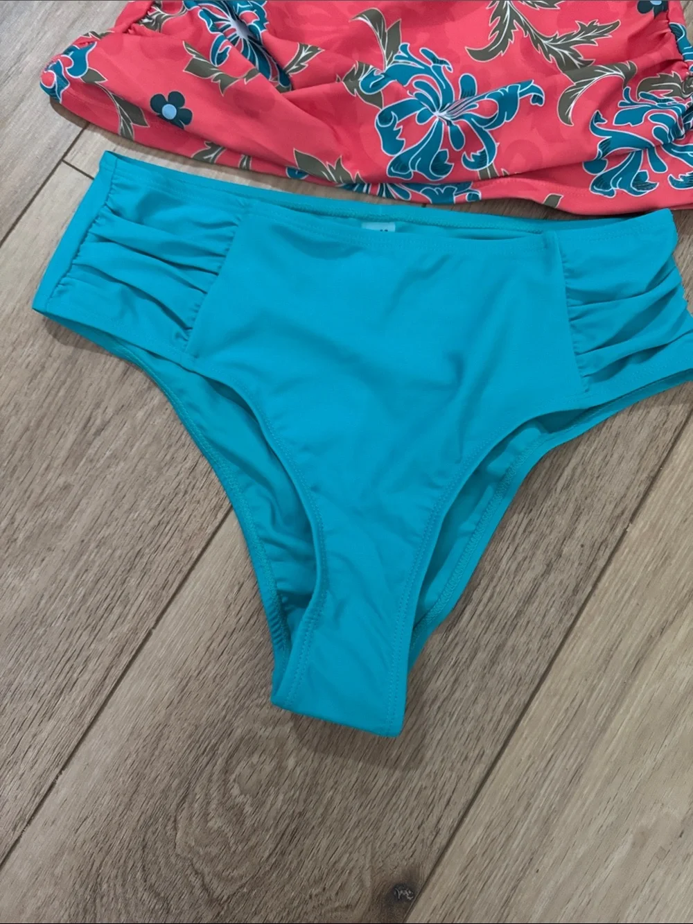 Cupshe NWOT S coral aqua Floral  ruched sexy Tankini set